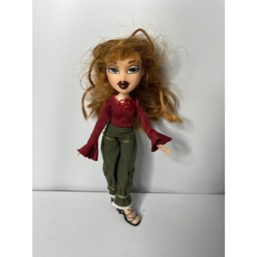 Bratz Xpress IT! Meygan Doll with Outift MGA 2001 Vintage Doll Accessories